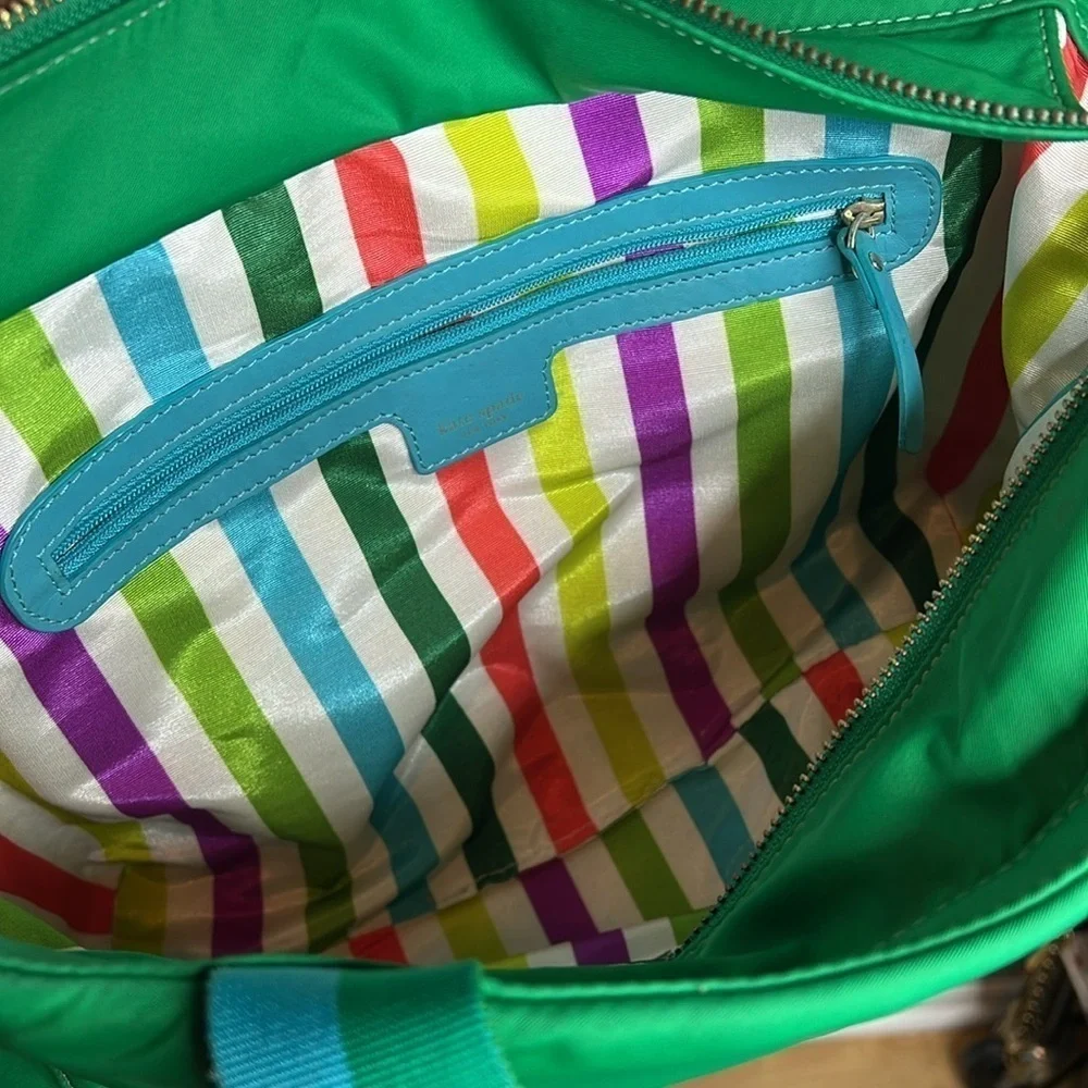 Kate Spade New York Web Quinn Leroy Street Humminbird Tote Bag in Green